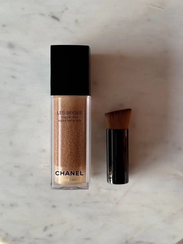 Тини-флюид от CHANEL LES BEIGES в оттенке Medium light, фото 2